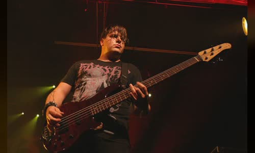 Paul Thomas (bassist)