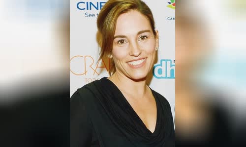Amy Jo Johnson