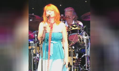 Sam Brown (singer)