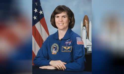 Janice E. Voss