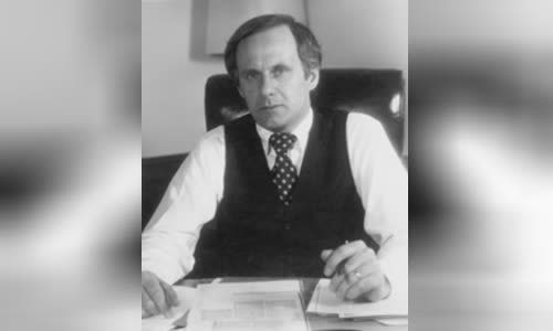 Gordon J. Humphrey
