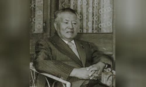 Kenji Miyamoto (politician)