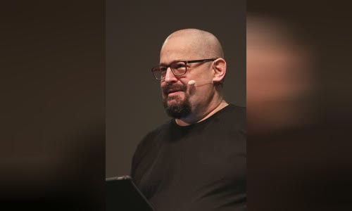 Charles Stross
