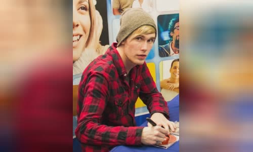 Colton Dixon