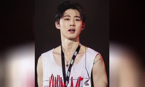 B.I (rapper)
