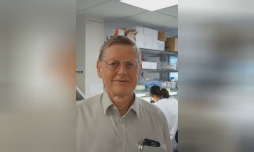 Stephen R. Bloom