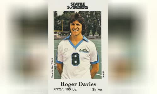Roger Davies (footballer)