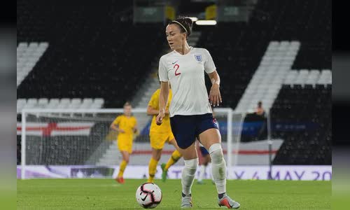 Lucy Bronze