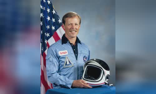 Robert L. Gibson