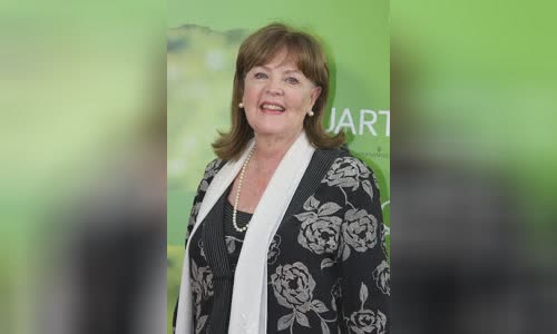 Pauline Collins