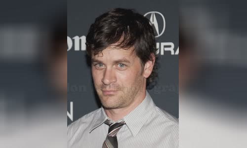 Tom Everett Scott