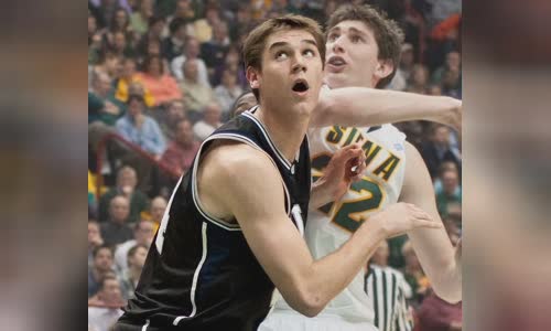 Andrew Smith (basketball, born 1990)