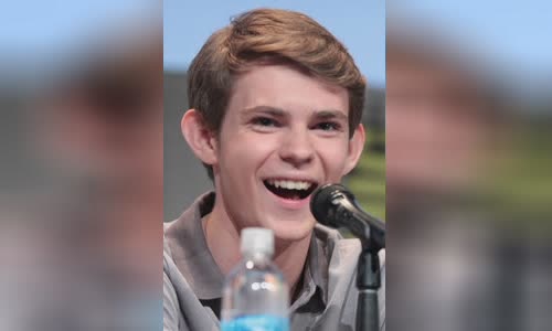 Robbie Kay