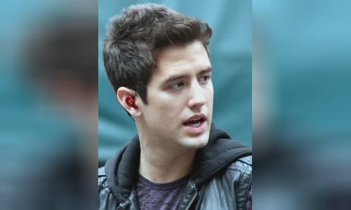 Logan Henderson