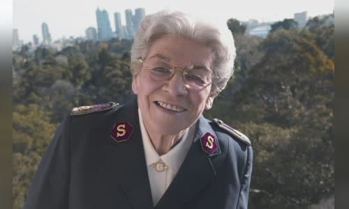 Eva Burrows