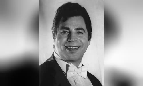 Leonid Kharitonov (singer)
