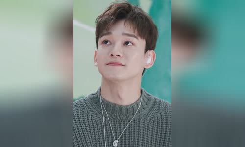 Chen (singer)