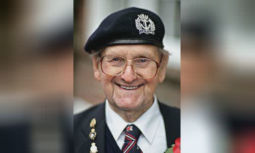 Bill Stone (Royal Navy sailor)