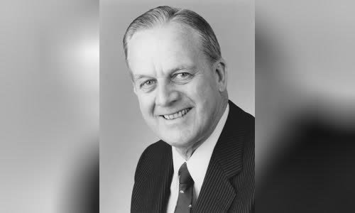 Lionel Bowen