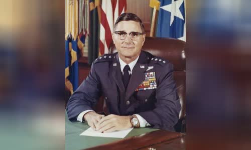 William W. Momyer