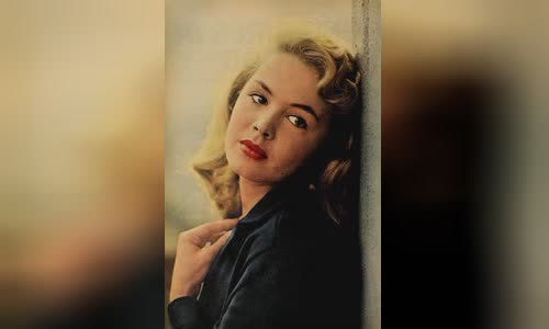 Sandra Dee