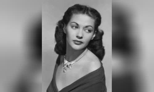 Yvonne De Carlo