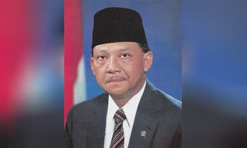 Umar Wirahadikusumah