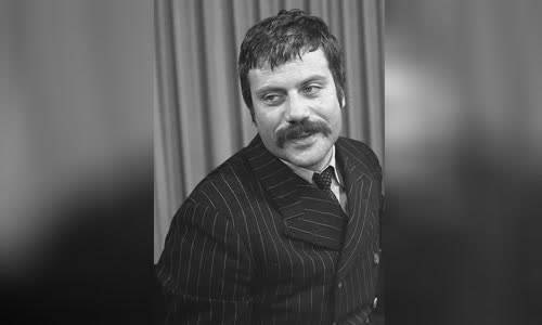 Oliver Reed