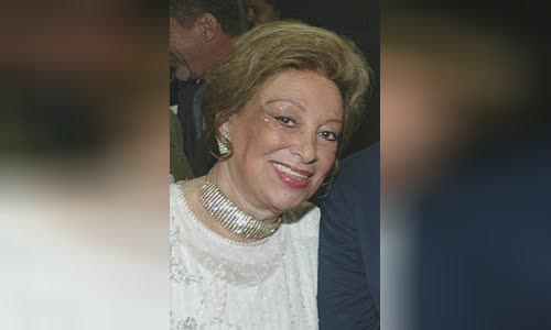 Carmélia Alves