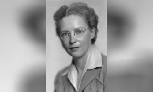 Elsie MacGill
