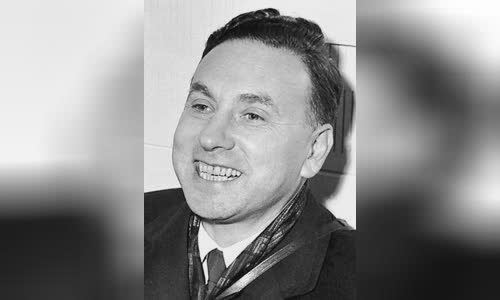 Robert Hofstadter