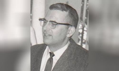 Robie Macauley
