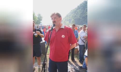 Nenad Manojlovi?
