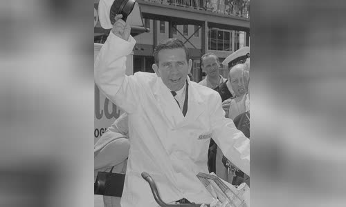 Norman Wisdom