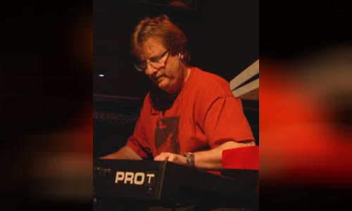 T Lavitz