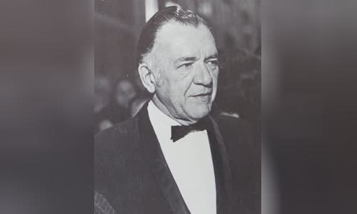 Walter Kerr