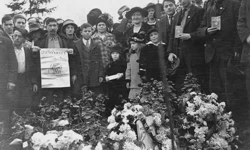Everett massacre