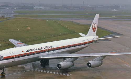 Japan Airlines Flight 715