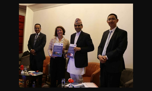tai-nguyen-moi-do-eu-tai-tro-uoc-thiet-ke-e-tang-cuong-thuong-mai-arabica-nepal image