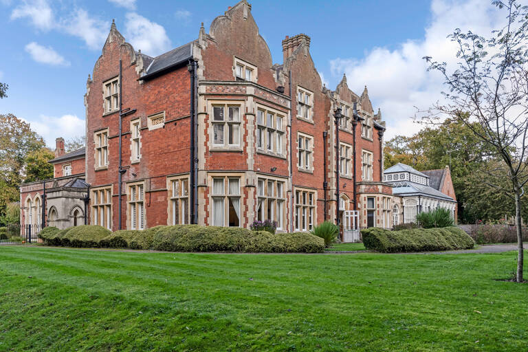 thumbnail Hargrave House