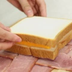 Cách Làm Bacon Cuộn Sandwich Phô Mai Béo Ngậy