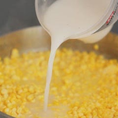 Cách Làm Bánh Bắp Chiên Bơ Ngon Miệng Hấp Dẫn