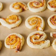 Cách Làm Bánh Cuộn Thịt Nguội Ăn Sáng Ngon Miệng