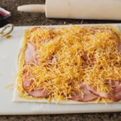 Cách Làm Bánh Cuộn Thịt Nguội Ăn Sáng Ngon Miệng