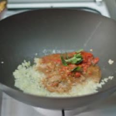 Cách làm Bánh gối cà ri gà