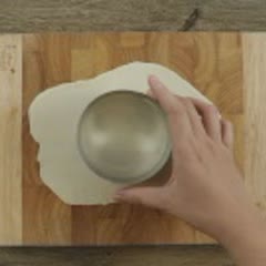 Cách làm Bánh gối nhân cà ri gà giòn rụm hấp dẫn