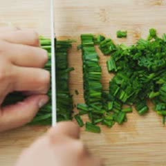 Cách làm bánh hẹ nhân thịt