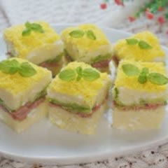 Cách Làm Bánh Khoai Tây Kẹp Xinh Xắn Thơm Ngon