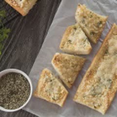 Cách làm Bánh Mì Bơ Tỏi phô mai bằng lò nướng cực đơn giản