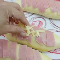 Cách làm bánh mì ham phô mai